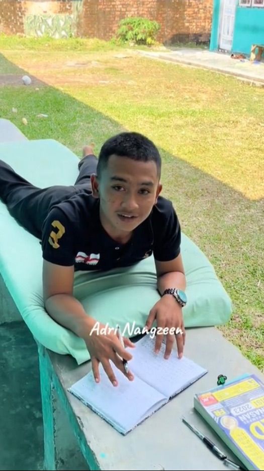 Taruna Ganteng Ini Ngaku Belajar Ternyata Tulis Surat Cinta, Malu-Malu saat Kena Tegur Komandan