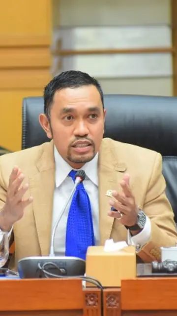 VIDEO: Keras! Ahmad Sahroni Sebut Demokrat Terlalu Berharap AHY Jadi Cawapres, Ingatkan Tak Baperan