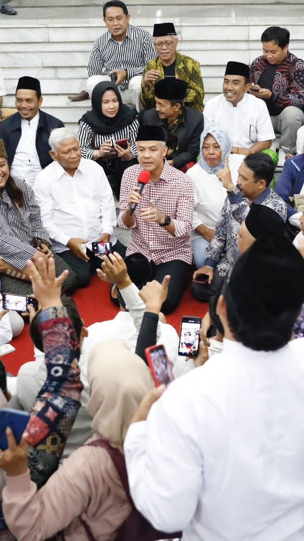 Ramai-Ramai Kiai Se-Jateng Doa Bersama untuk Masa Depan Ganjar setelah Purnatugas