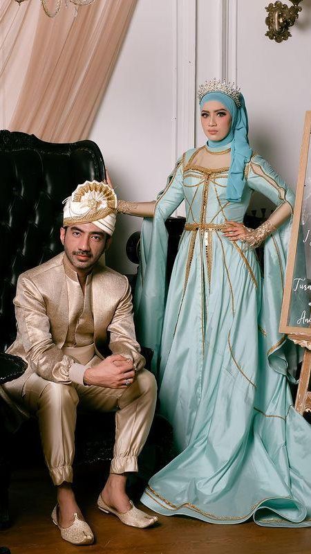 Bertema Aladin dan Jasmine, Ini Potret Prewedding Reza DA dan Amira Tunangannya