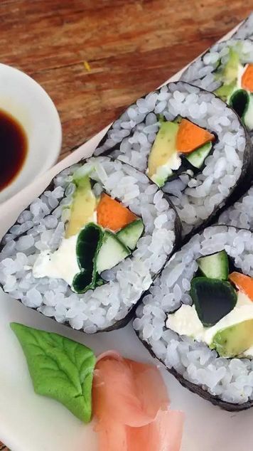 5 Resep Sushi Ala Rumahan & Mudah Dibuat, Tonjolkan Cita Rasa Otentik yang Lezat