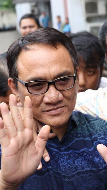 Andi Arief Beri Kode Arah Koalisi: Kantor PDIP sama PPP Kok Deket ya Sama Demokrat