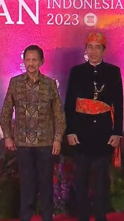 Jokowi Pakai Baju Khas Betawi Di Gala Dinner KTT ASEAN, Megawati hingga JK Hadir