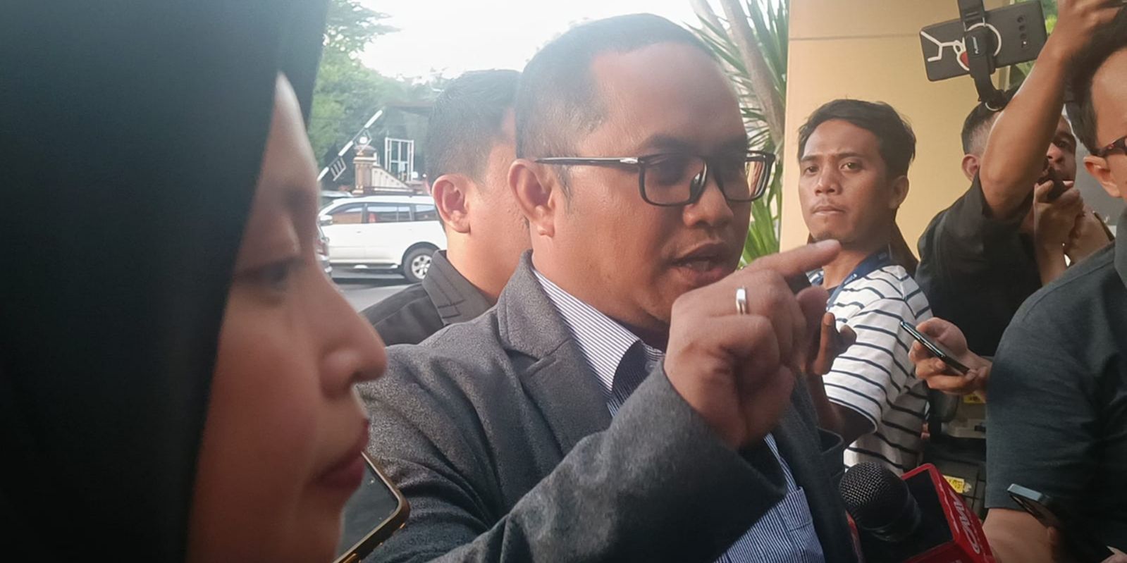 Tiko Aryawardhana Suami BCL Surati Polisi, Minta Gelar Perkara Kasus Dugaan Penggelapan Uang