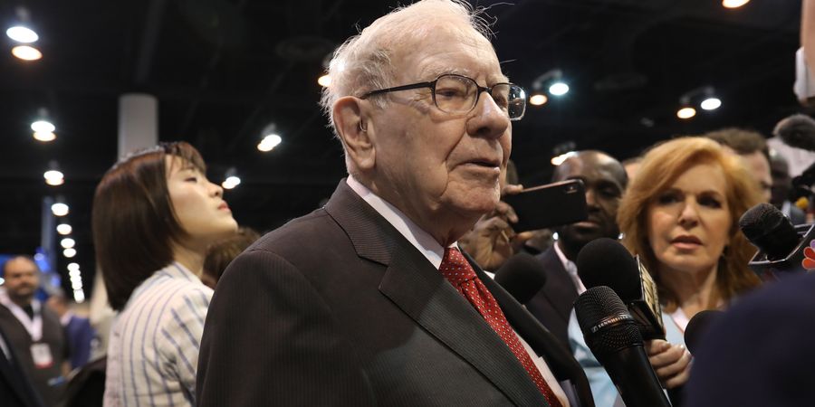 Tips Sukses Jalankan Bisnis dari Warren Buffett: Berhenti Memikirkan Cara Menyenangkan Pelanggan Anda