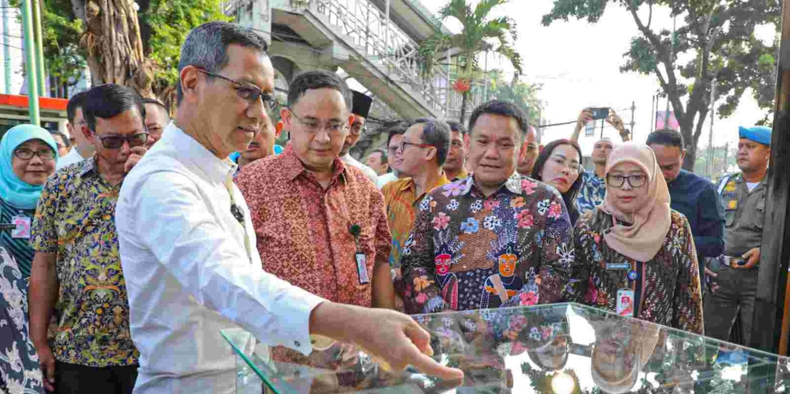 Pasar Pramuka Bakal 'Disulap' Agar Terhubung dengan LRT Jakarta