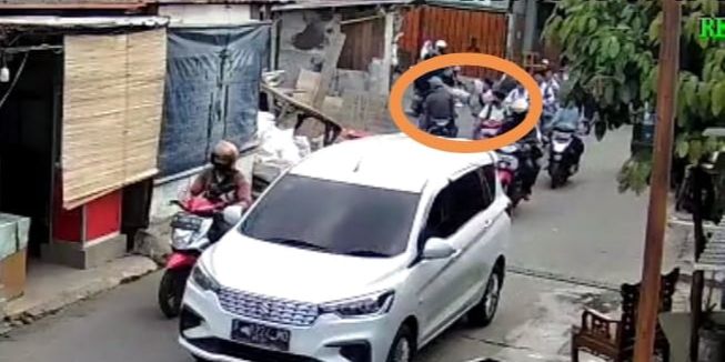 Berpapasan saat Pulang Sekolah, Pelajar di Kalideres Sabet Pelajar Lain Pakai Penggaris Besi