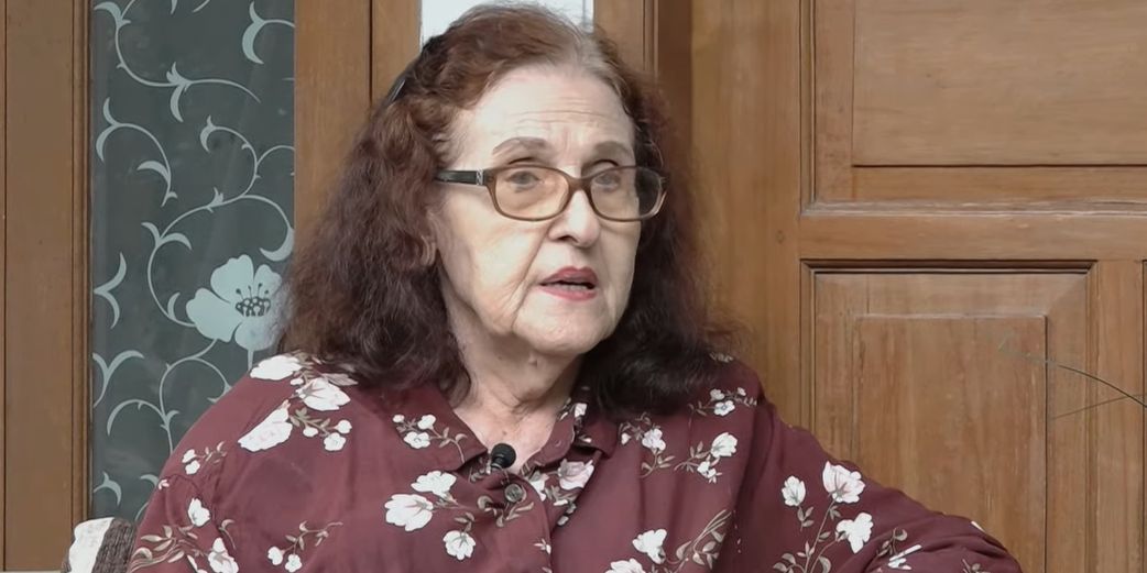 Profesor Asal Rumania Davidescu Cristiana Victoria Pintar Berbahasa Sunda, Begini Kisahnya