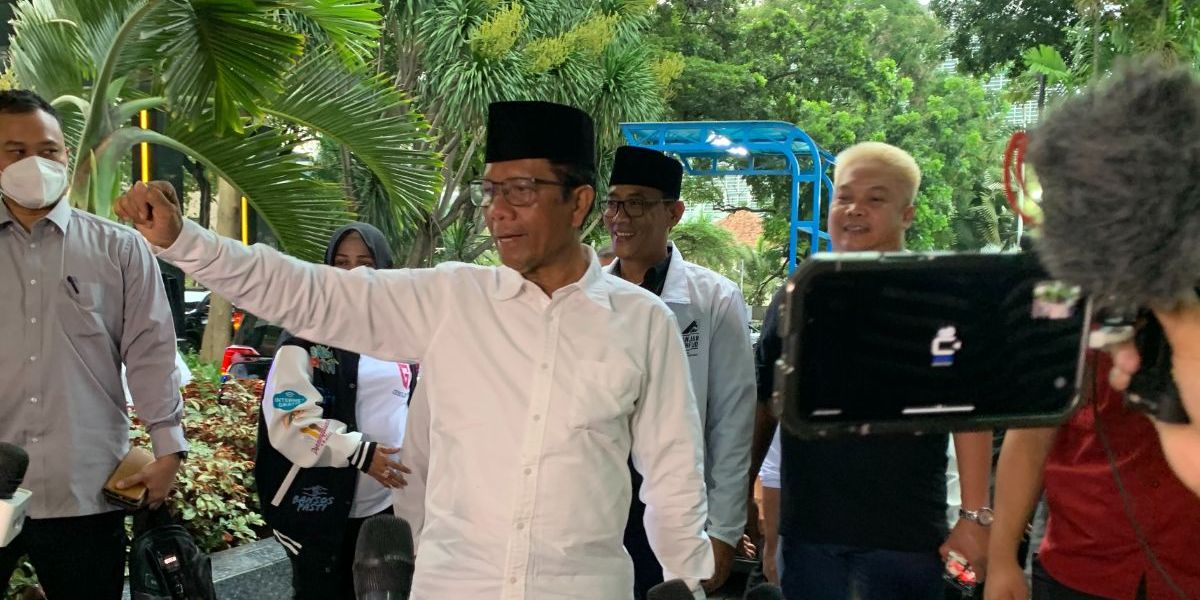 Nama Bobby Nasution Disebut dalam Sidang Suap Eks Gubernur Malut, Mahfud Sindir Pejabat Jangan Takut Diperiksa