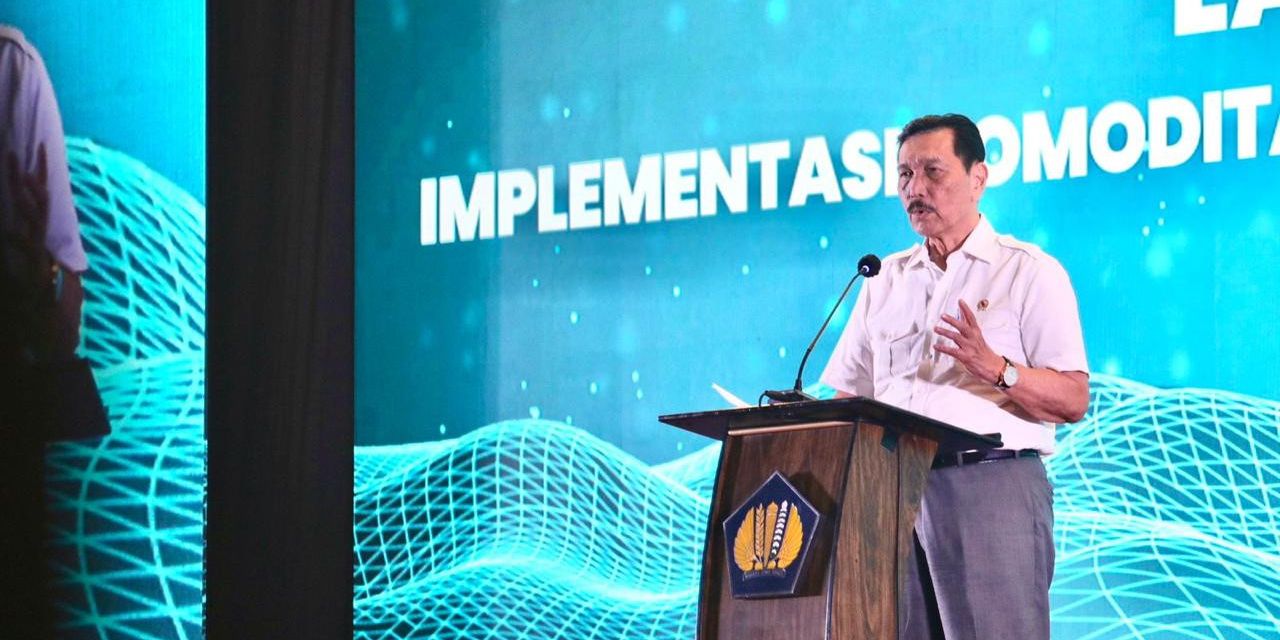 VIDEO: Luhut 'Roasting' AM Hendropriyono Bawa Nama Prabowo, Jenderal-Jenderal TNI Tertawa