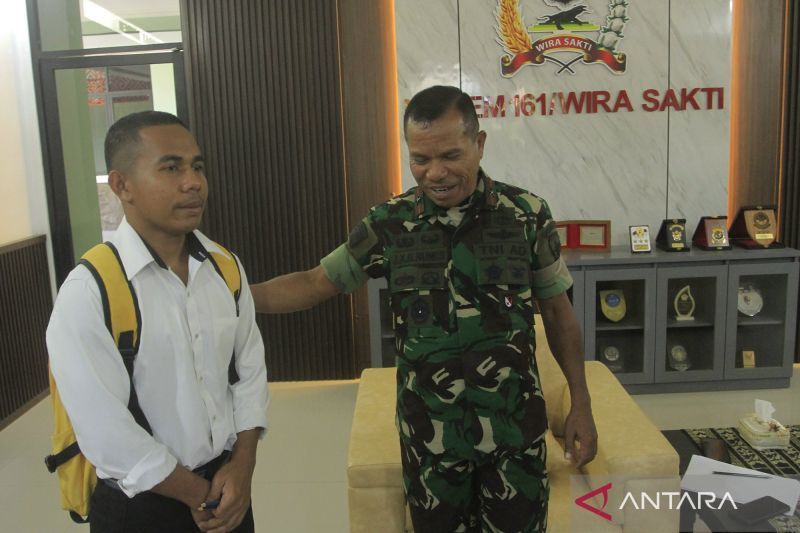 Jenderal Bintang Satu Turun Tangan Bantu Joni ‘Pemanjat Tiang Bendera’ Lolos Masuk TNI