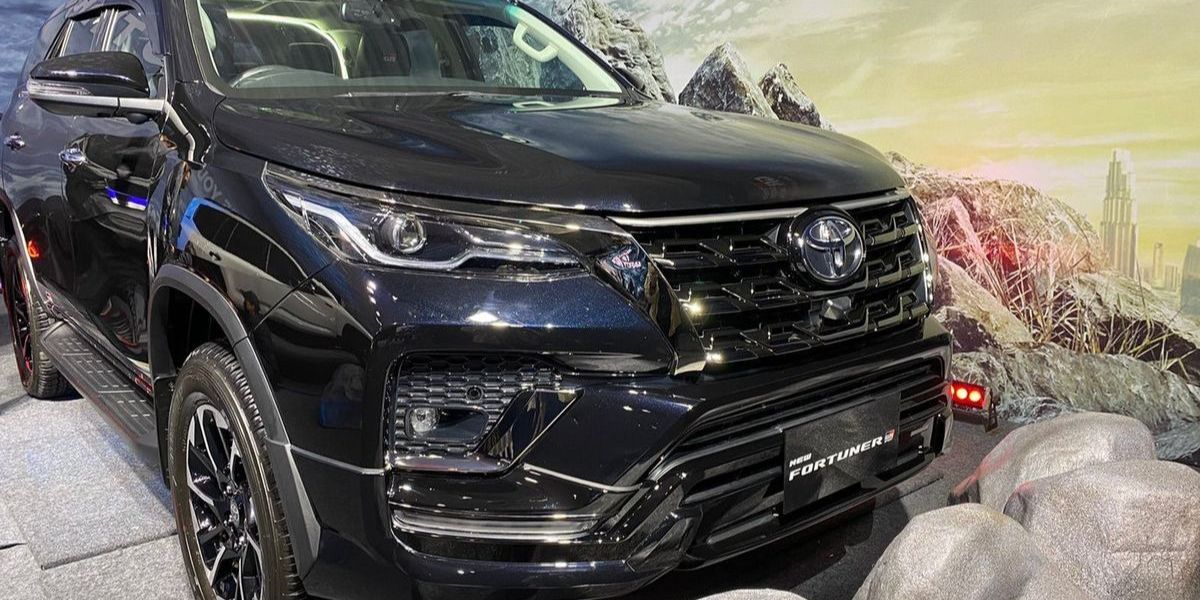 Tak heran jika Toyota Fortuner Diesel banyak diminati karena memiliki keunggulan dibandingkan dengan mobil-mobil lainnya.