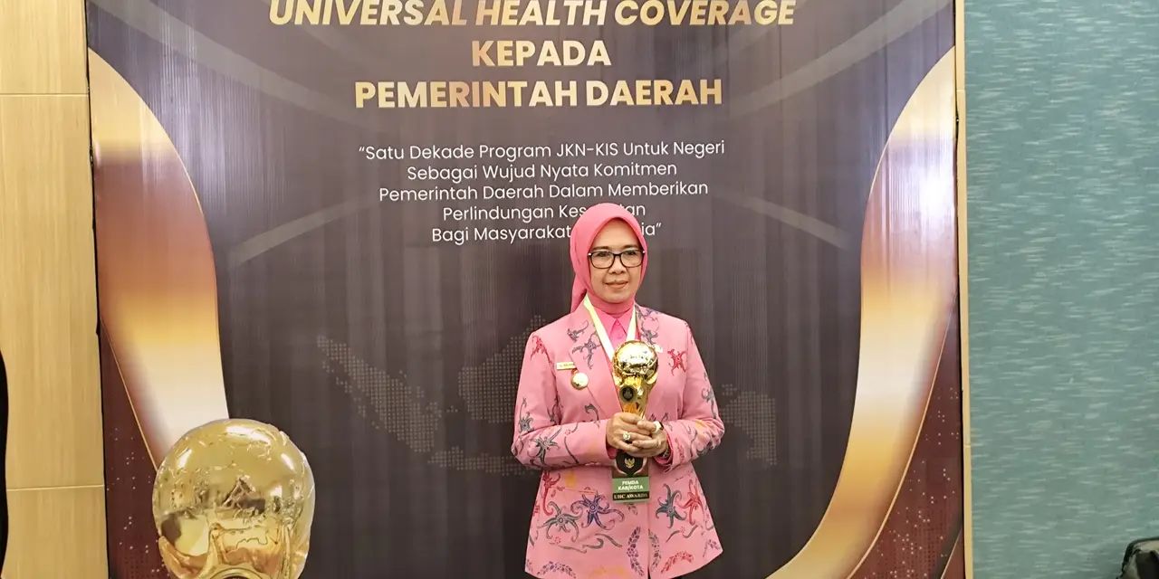 Pemkot Bontang Sabet Penghargaan UHC dari BPJS Kesehatan