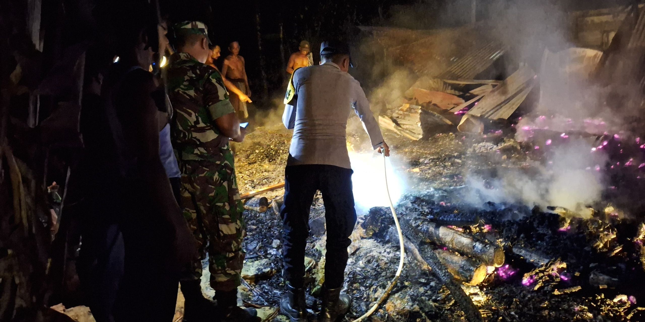 Cerita Pilu Fitriani Gagal Selamatkan Tiga Buah Hatinya yang Tertidur Pulas Saat Api Berkobar Hebat