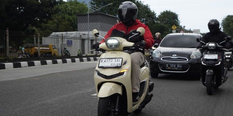 Berikut adalah metode yang efektif untuk memastikan keseimbangan roda motor.