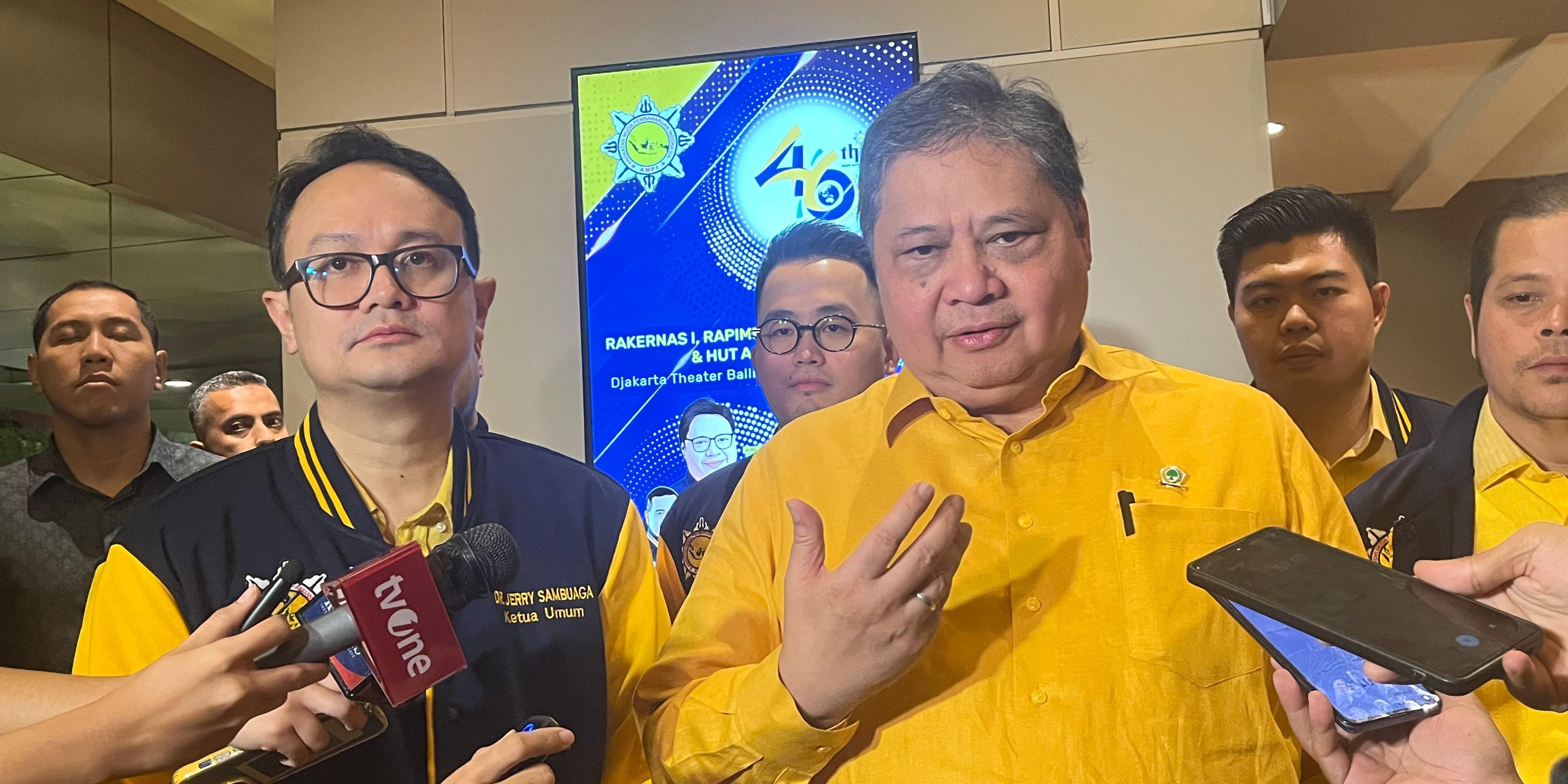 Mundur dari Kursi Ketum Golkar, Airlangga Mau Kemana?