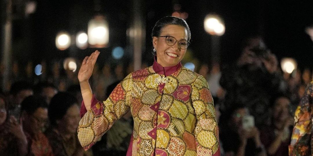 Momen Sri Mulyani Bersama Jokowi-Prabowo Makan Malam Bareng di Bawah Sinar Bulan Sabit Langit IKN