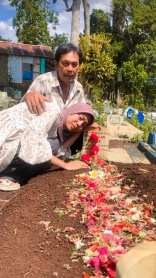 Viral Pengantin Baru Gagal Resepsi karena Suami Meninggal 4 Hari Setelah Akad, Bikin Sedih