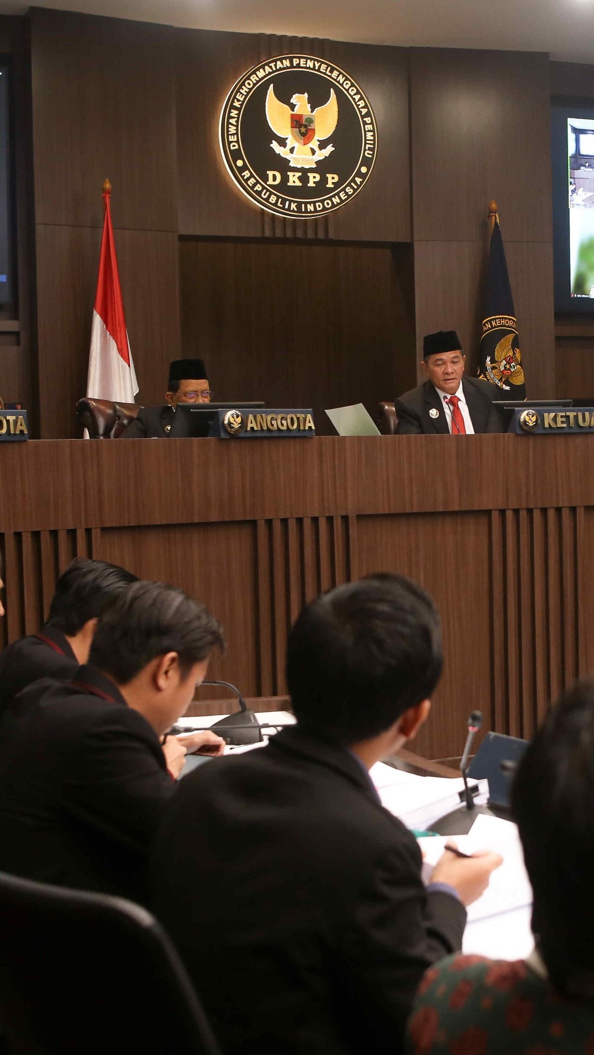 FOTO: Sidang Pelanggaran Kode Etik KPU Terkait Penerimaan Gibran Jadi Cawapres Digelar DKPP, Beginilah Suasananya yang Dihadiri Saksi Ahli