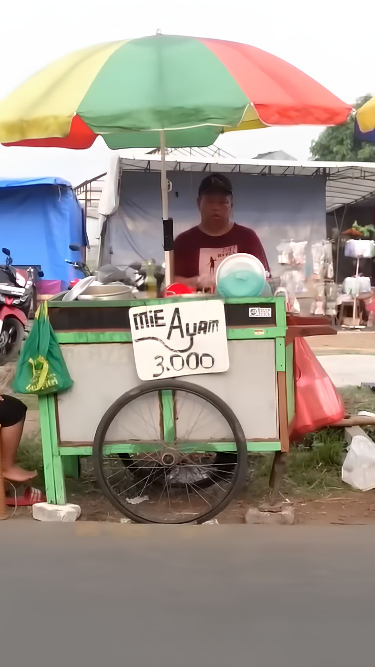 Ada Mi Ayam Viral Seporsi Rp3 Ribu di Bekasi, Begini Cerita di Baliknya