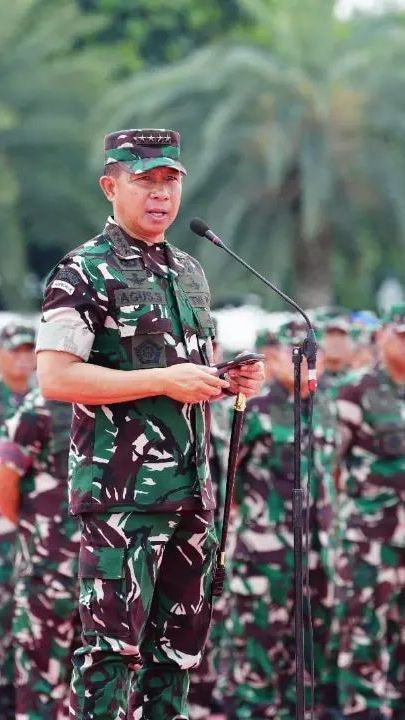 Suara Melengking Panglima TNI saat Membawakan Lagu 'Benci Untuk Mencinta' Bikin Merinding