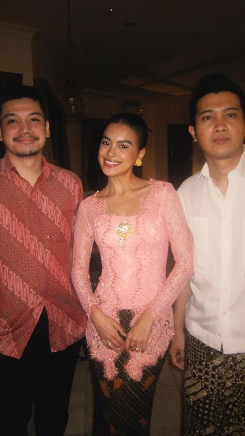 Potret Cantik Eva Celia Kenakan Busana Kebaya, Penampilannya Ramai Disebut Persis Sophia Latjuba