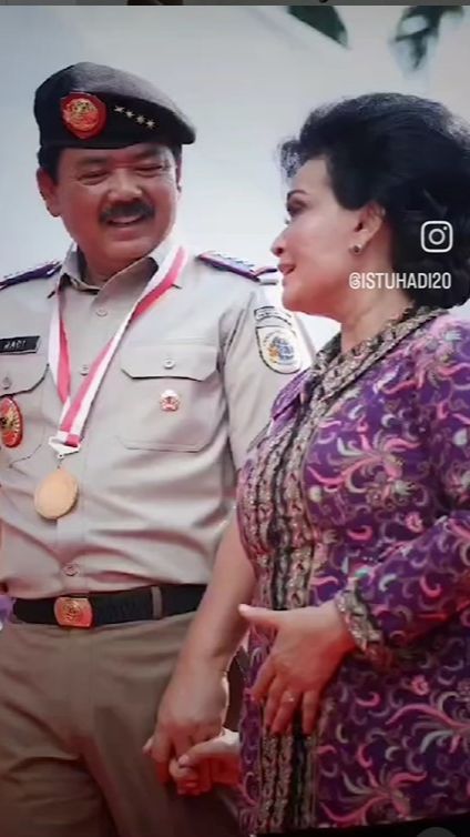 Istri Mantan Panglima TNI Bisik-Bisik ke Suami 'Pak Jangan Korupsi Ya!'