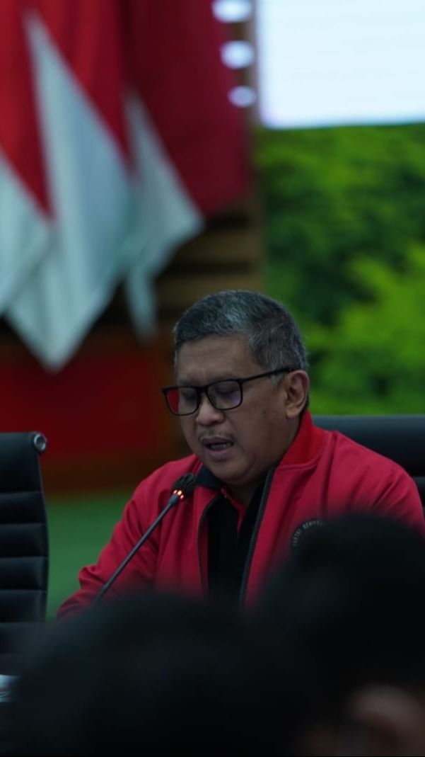 VIDEO: Guyon Sinis Hasto Sebut Prabowo Takut Ganjar: G Hilang Jadi Omon-Omon