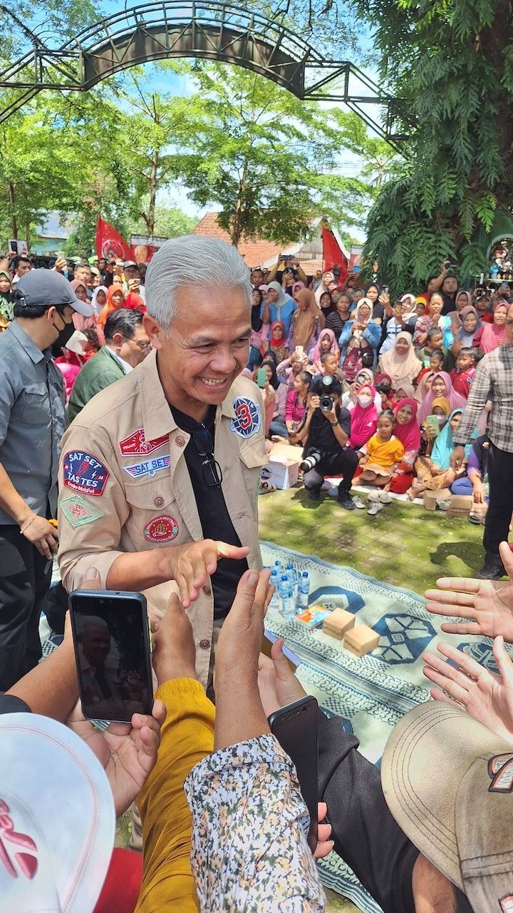 APK Jatuh Sebabkan Kecelakaan di Jaksel, Ganjar: Setuju Dibersihkan, Diatur dan Dibatasi