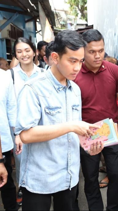 VIDEO: Ekspresi Gibran Didesak PDIP Solo Segera Mundur dari Wali Kota