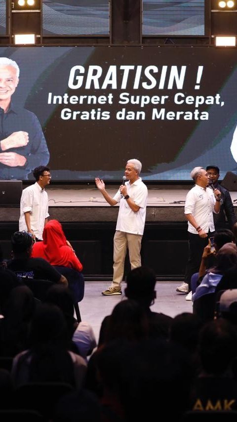 Usai Luncurkan Program Internet 'Gratisin', Ganjar Janjikan Laptop Gratis untuk 53,4 Juta Siswa