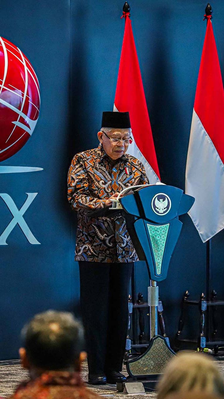 FOTO: Buka Perdagangan Saham 2024, Ma'ruf Amin Paparkan 3 Strategi Majukan Pasar Modal