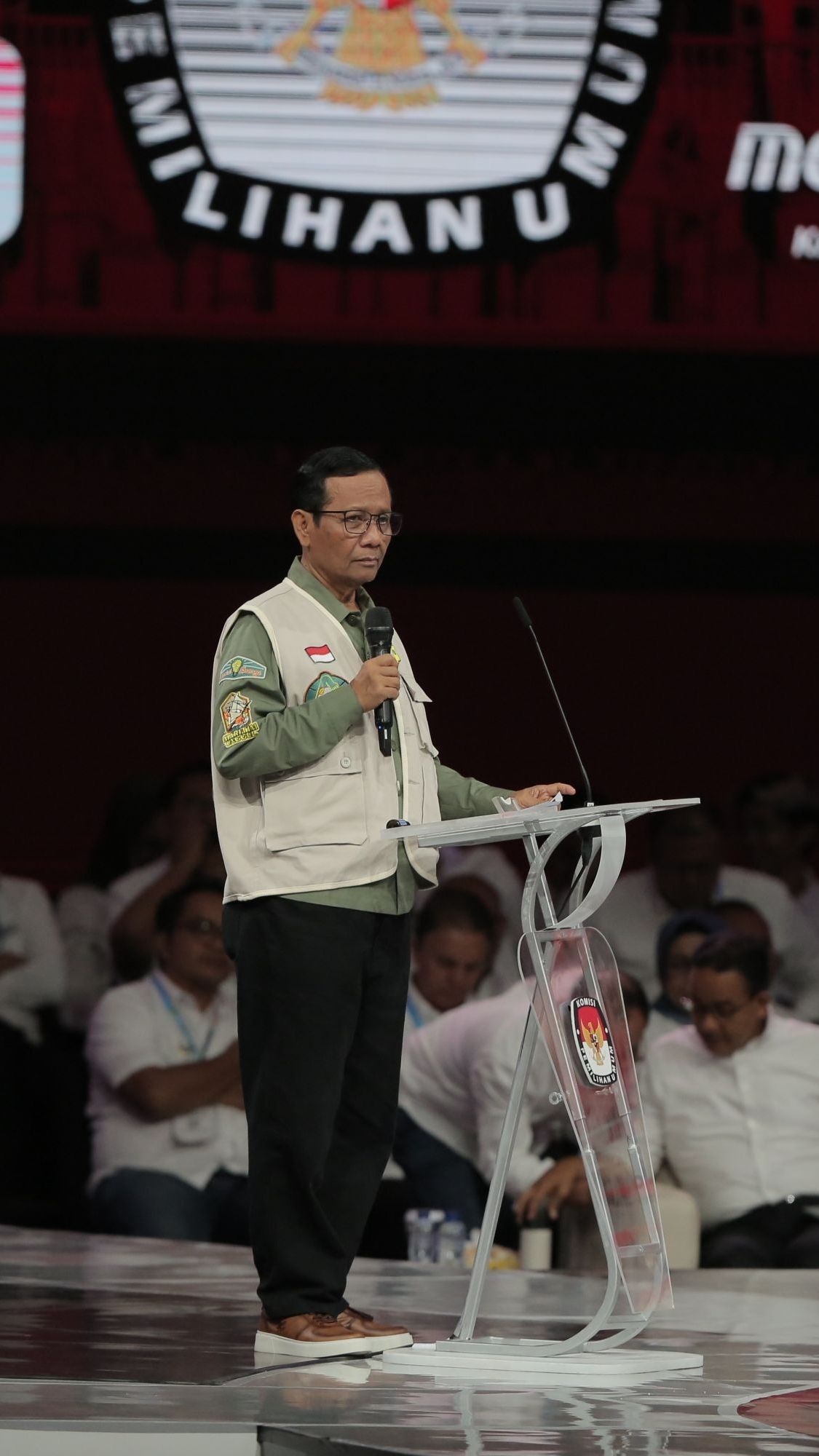 VIDEO: Mahfud MD Balas Sikat Gibran di Debat: Jangan Mengada-ada, Pertanyaan Receh!