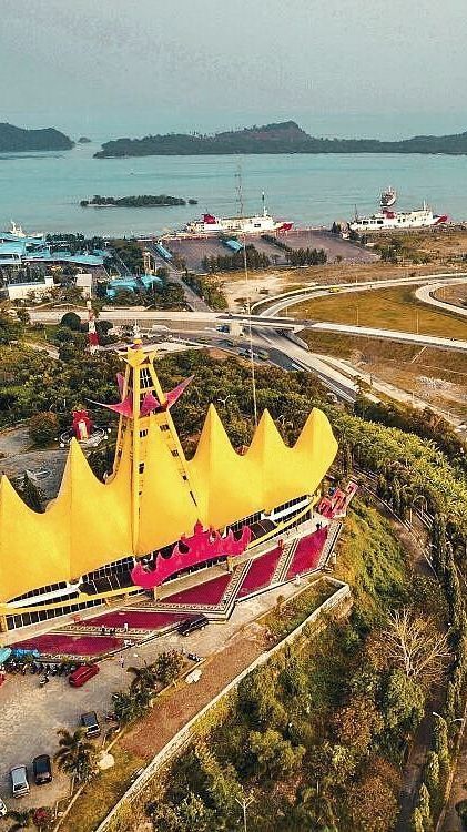 Jadi Titik Nol Selatan Sumatra, Ini Fakta Menarik Menara Siger Kebanggaan Warga Lampung