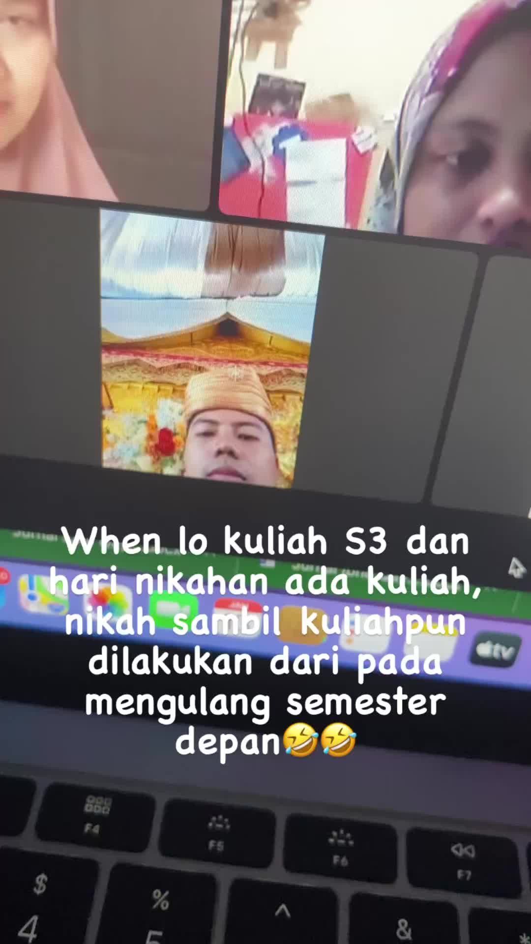 Mahasiswa Ini Tetap Kuliah Meski Sedang Resepsi, Takut Ngulang Lagi