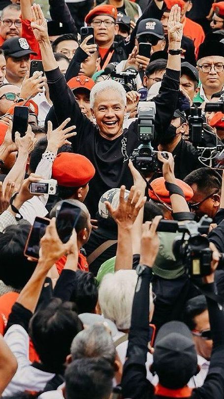 Hadiri Hajatan Rakyat Kendal, Ganjar Paparkan Sederet Program Unggulan untuk Kesejahteraan