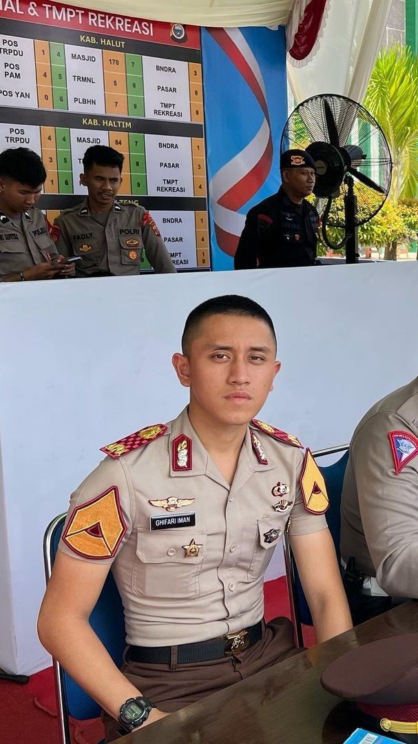 Wajah Tegang, Potret Taruna Akpol Ganteng Dihampiri Jenderal Lulusan Terbaik Eks Kapolri