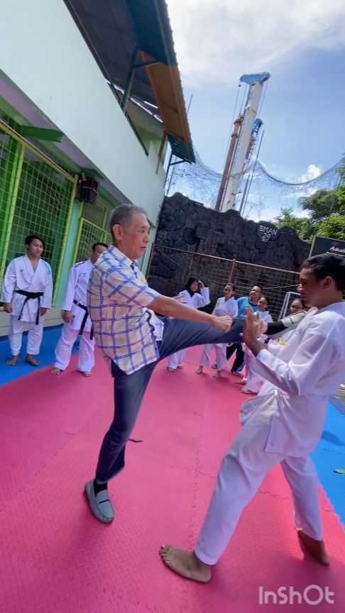 ⁠Babah Alun Jusuf Hamka Keluarkan Jurus Maut ala Street Fighter, Dilihat Pelatih Bersabuk Hitam