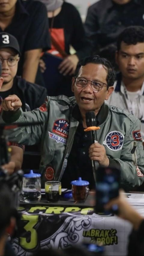 Mahfud Ungkap Alasan Belum Mundur dari Menko Polhukam: Saya Menjaga Prabowo