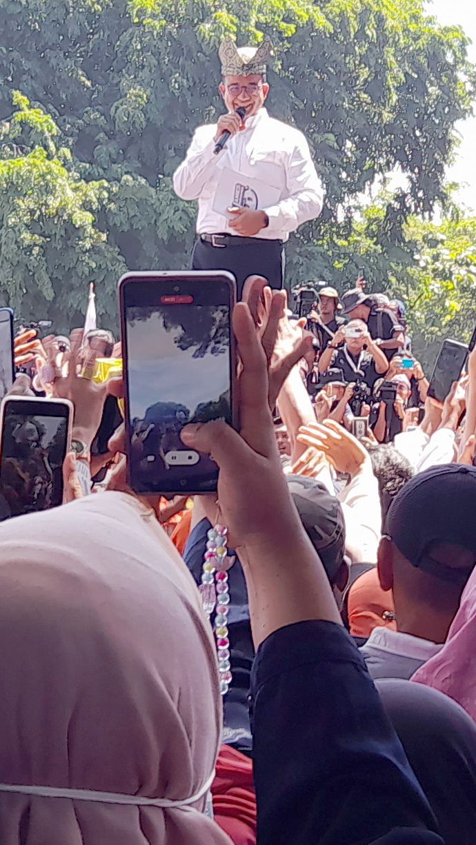 Kampanye Akbar di Sumbar, Anies Sebut Indonesia Sedang Tidak Baik-Baik