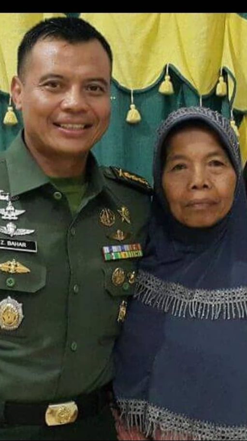 Tak Main-Main, Perempuan Sederhana ini Selalu 'Dikawal' Jenderal TNI Polri dan Perwira Polisi, Ketiganya Tunduk & Taat