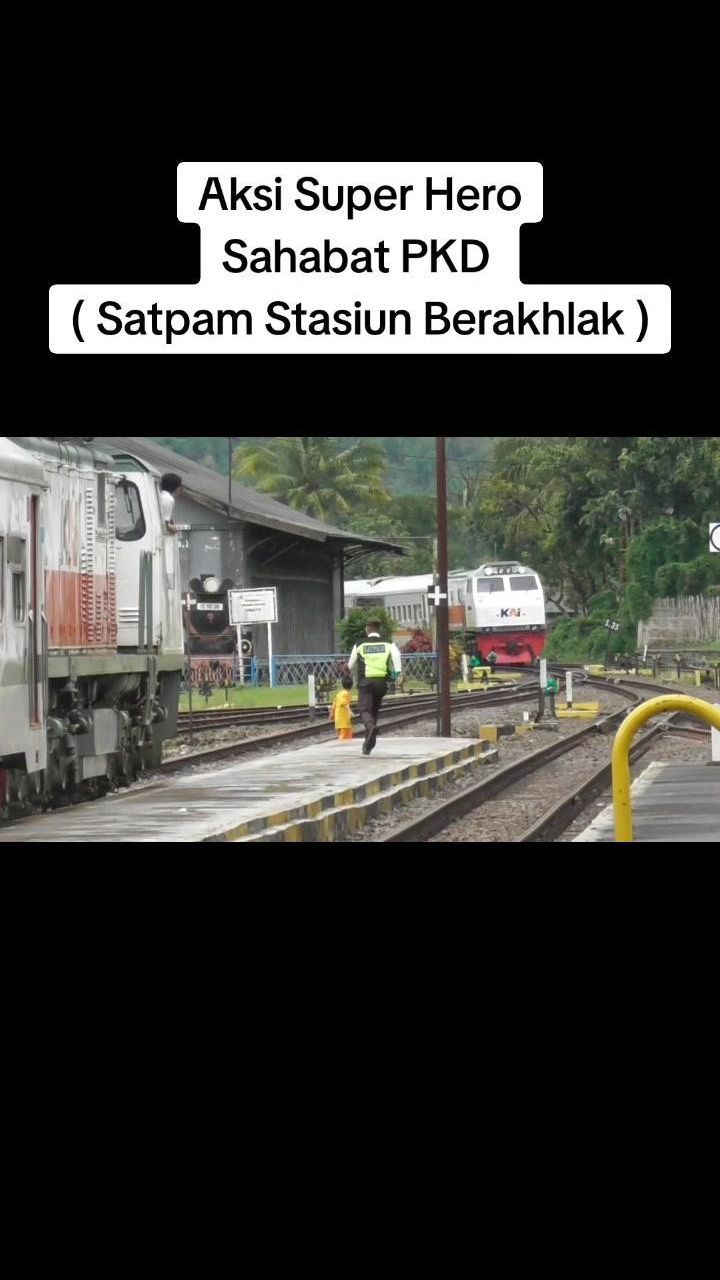 Aksi Heroik Satpam Stasiun Cegah Anak Tertabrak Kereta Api