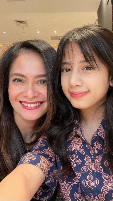 Kini Sudah Jadi Desainer, Berikut Ini 8 Potret Talullah Malaika Putri Bungsu Ersa Mayori yang Makin Cantik