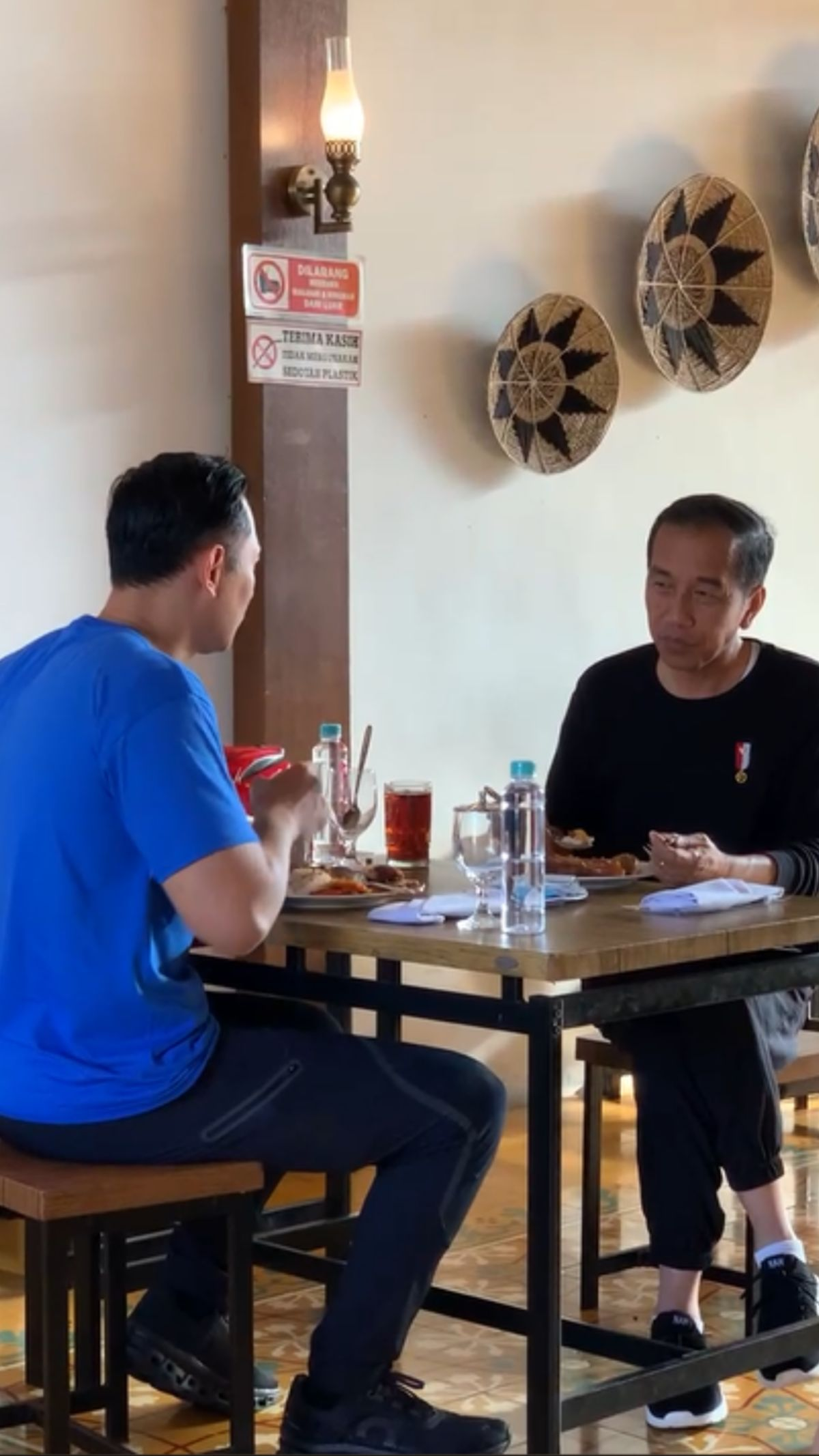 Jokowi dan AHY Sarapan Gudeg di Yogyakarta, Bahas Apa?