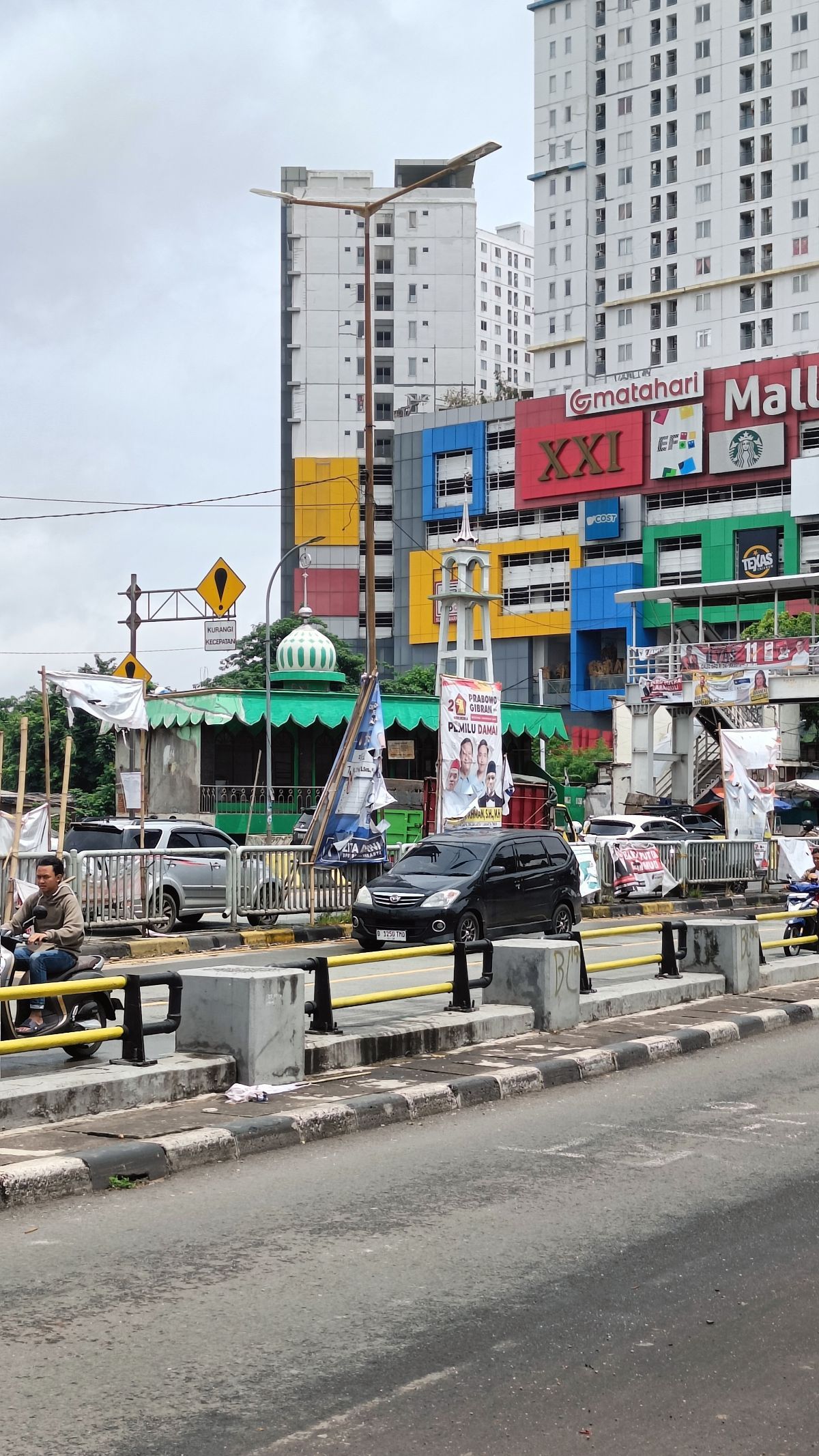 Ternyata Ini Biang Keladi Tawuran Warga Depan Mal Bassura City Jaktim Pecah