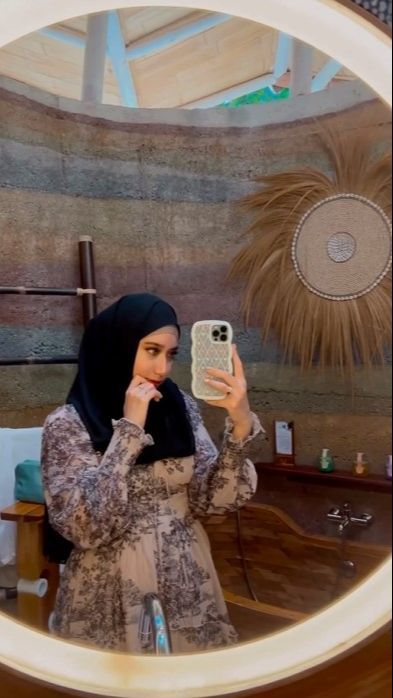 Late Post Tapi Estetik, 8 Foto Bulan Madu Tengku Anataya Anak Cindy Fatikasari Yang Romantis Setelah Halal