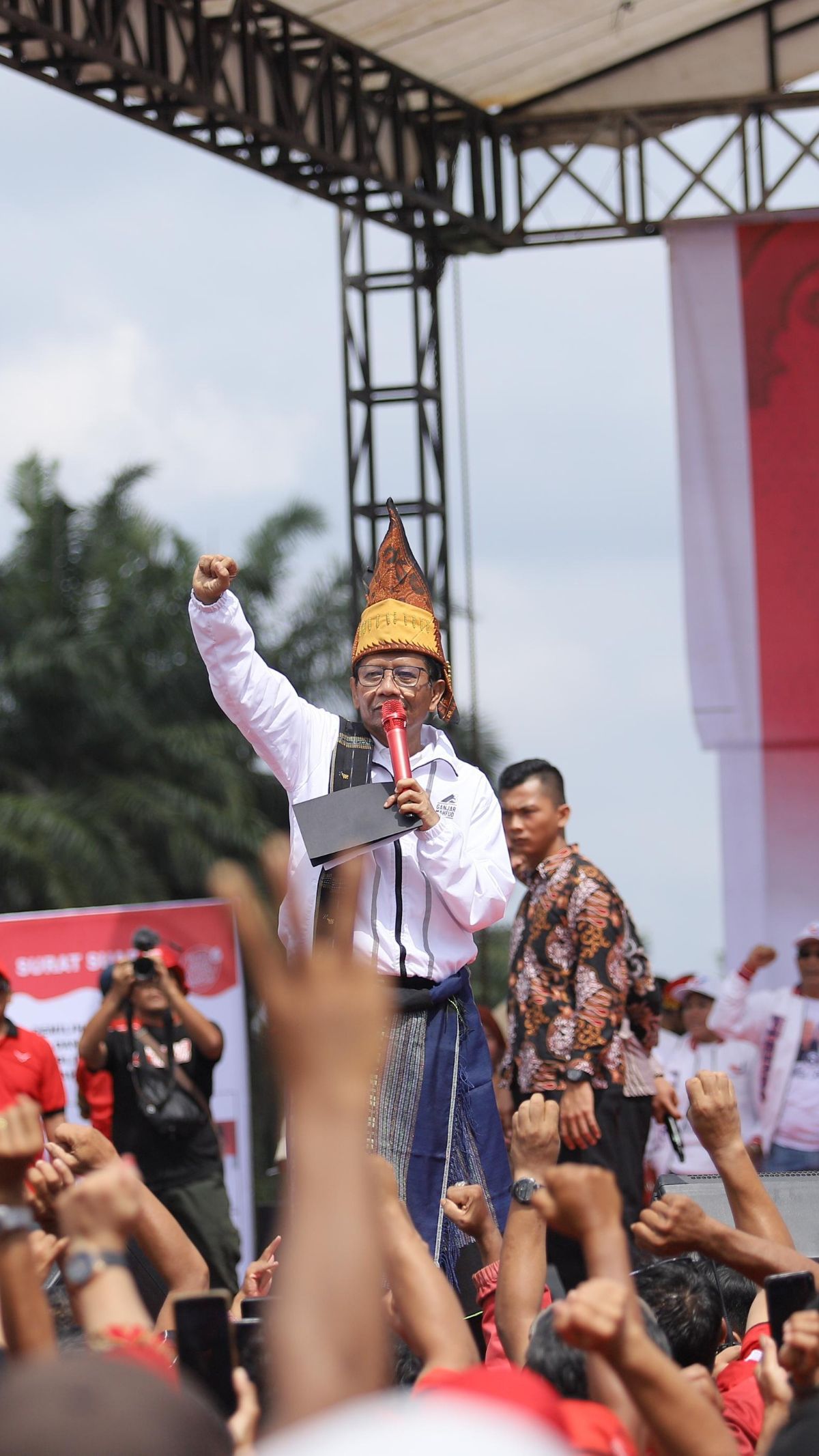 Kampanye di Simalungun, Mahfud MD Janji Hapus Seluruh Kredit Macet Petani-Nelayan