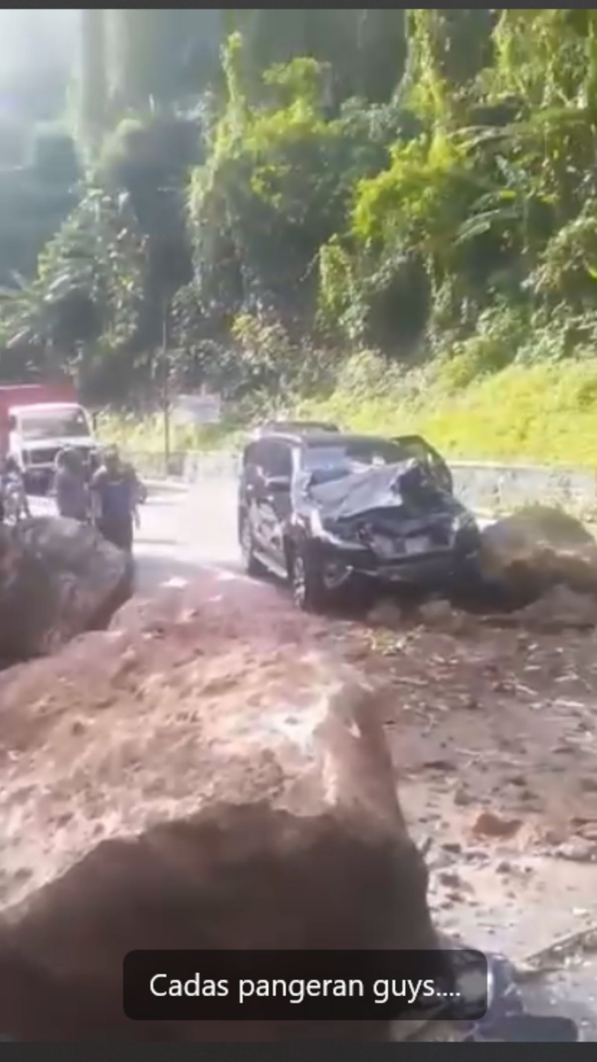 CEK FAKTA: Hoaks Video Longsor di Jalan Cadas Pangeran Sumedang