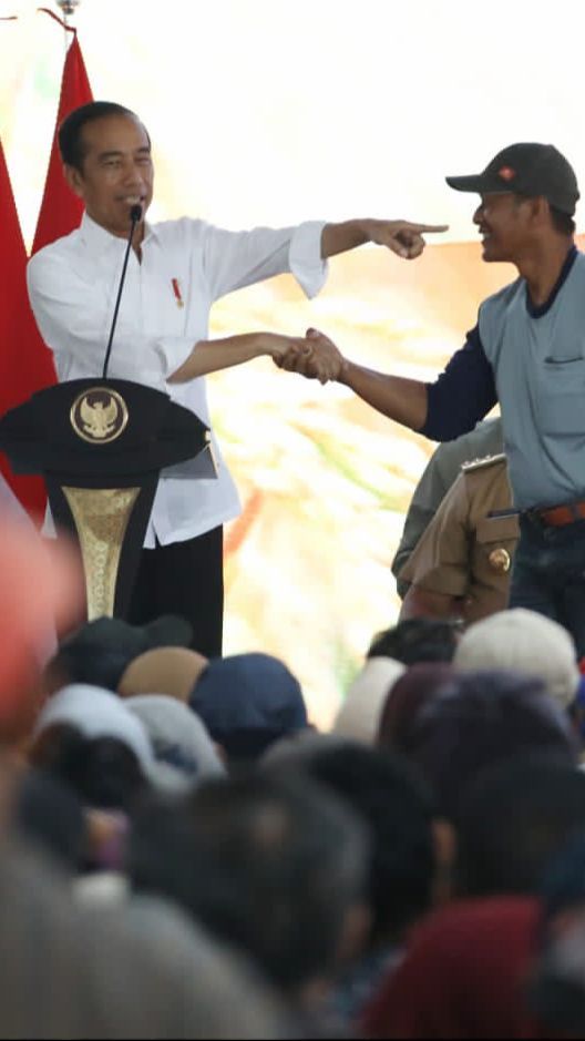 VIDEO: Jokowi Tegas Ingin Hapus Citra 'Preman' di Terminal, Reaksi Tawa Iriana Jadi Sorotan