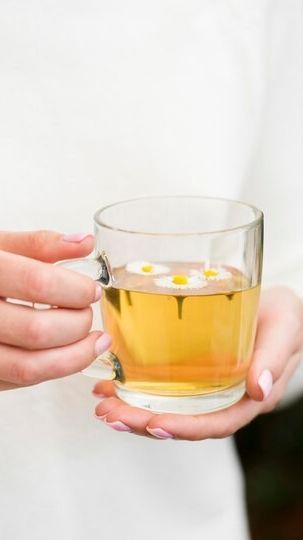 10 Keistimewaan Teh Chamomile untuk Kesehatan, Mulai dari Meredakan Stres Hingga Mencegah Kanker